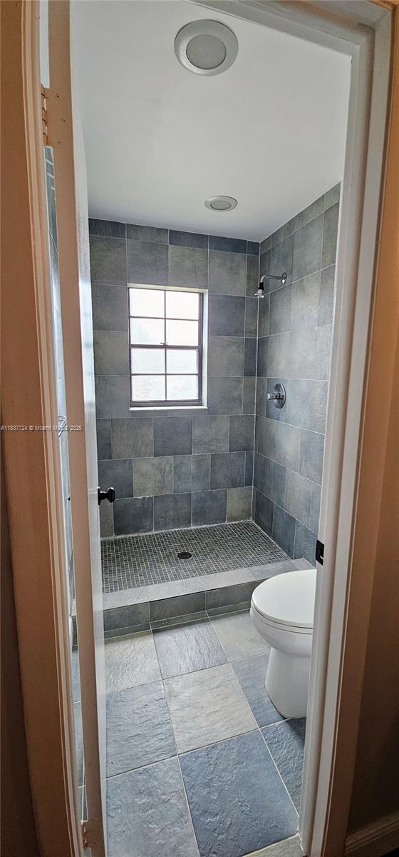 10194 SW 137th Ct Unit 10194, Miami, FL 33186 - full bath with toilet and a tile shower