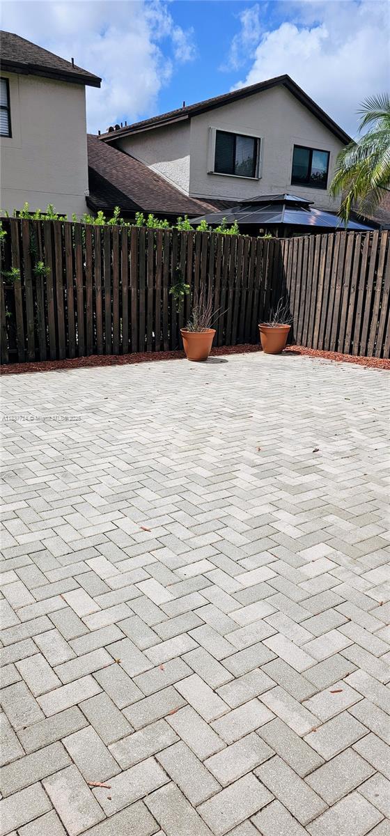 10194 SW 137th Ct Unit 10194, Miami, FL 33186 - view of patio