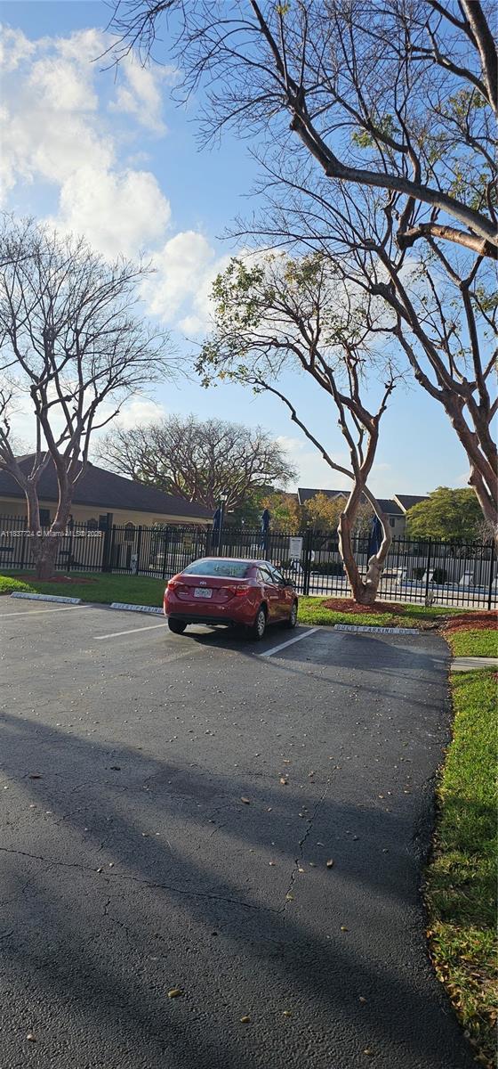 10194 SW 137th Ct Unit 10194, Miami, FL 33186 - view of asphalt road