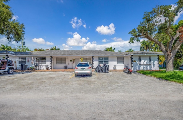 213 SE Park St, Dania Beach, FL 33004 - photo 1