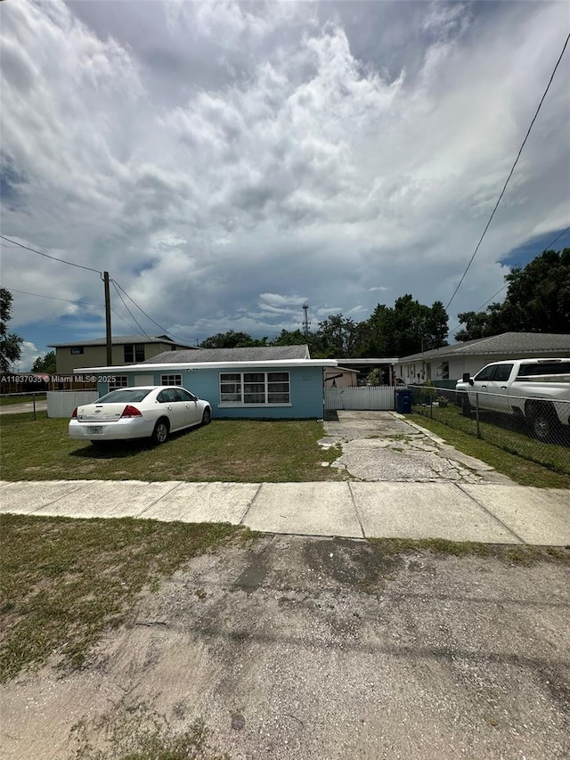 view of front of house featuring driveway
