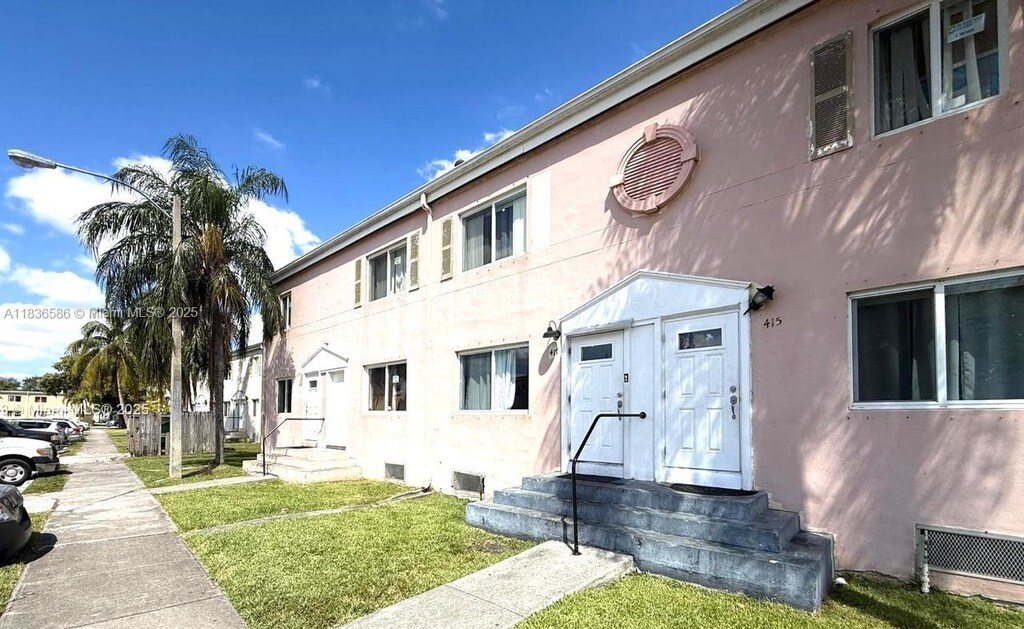 8448 NW 4 Unit 8448, Miami, FL 33150 - photo 3