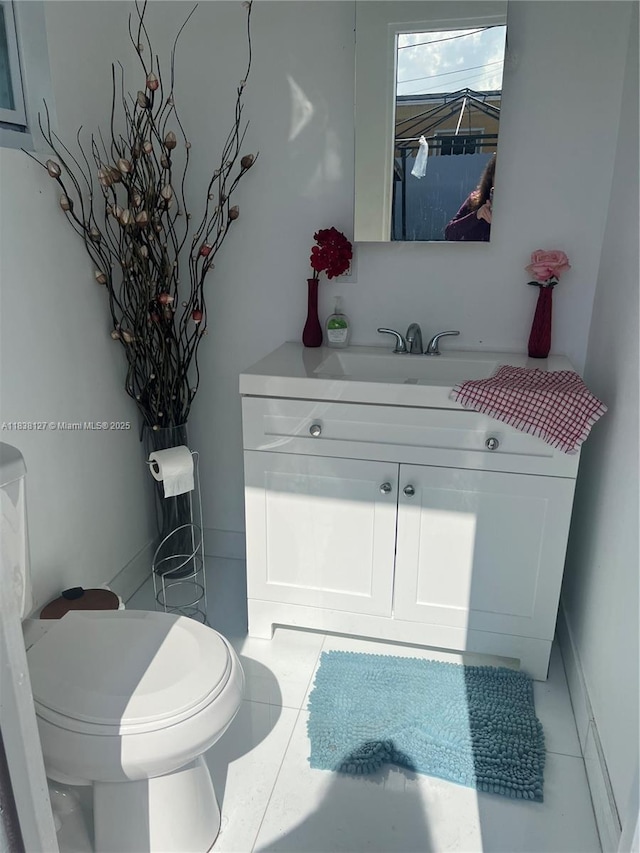 11925 SW 6th St, Miami, FL 33184 - half bath featuring vanity and toilet