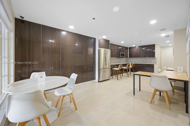 19501 E Country Club Dr Unit 9306, Aventura, FL 33180 - dining space with recessed lighting