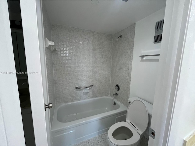 1300 Saint Charles Pl Unit 613, Pembroke Pines, FL 33026 - full bath featuring toilet and tub / shower combination
