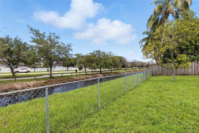 8899 NW 169th Ter, Hialeah, FL 33018 - view of yard