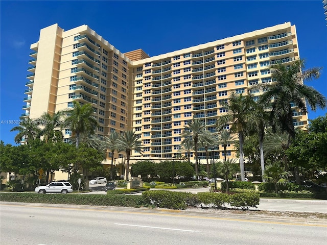 2501 S Osean Dr Unit 532, Hollywood, FL 33019 - photo 2