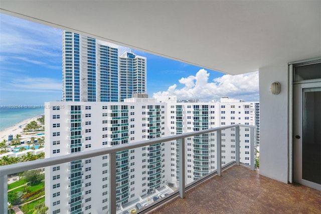 2751 S Ocean Dr Unit 1707S, Hollywood, FL 33019 - balcony featuring a water view and a view of city