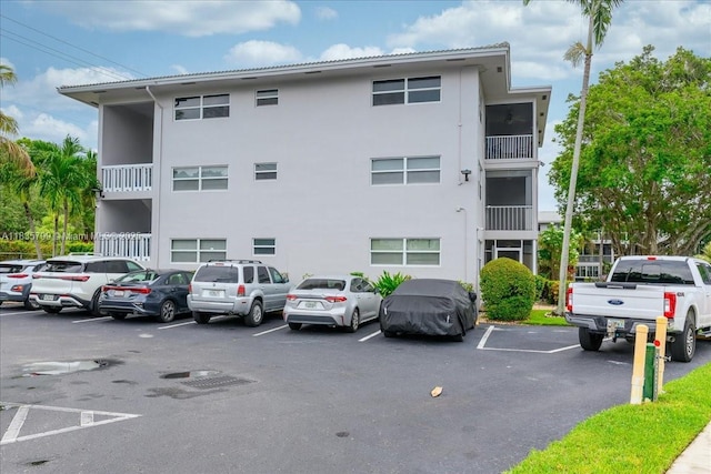 1200 SW 12th St Unit 214, Fort Lauderdale, FL 33315 - view of property with uncovered parking