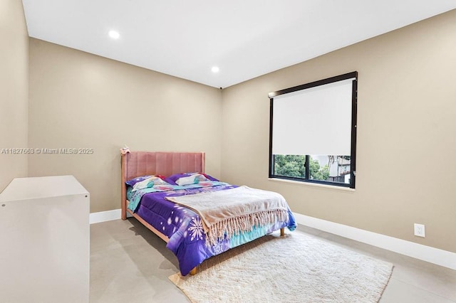 10746 Charleston Pl, Cooper City, FL 33026 - bedroom with baseboards and recessed lighting