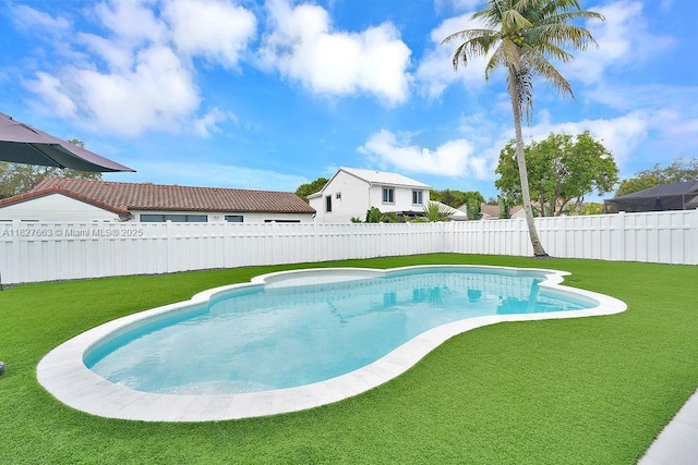 10746 Charleston Pl, Cooper City, FL 33026 - view of swimming pool featuring a fenced backyard