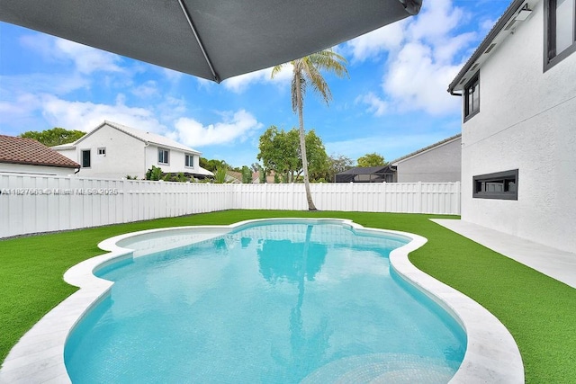 10746 Charleston Pl, Cooper City, FL 33026 - view of pool featuring a fenced backyard