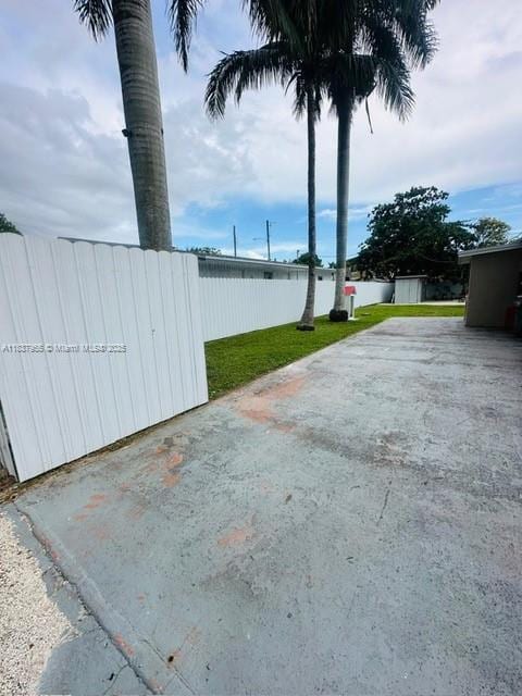 827 SW 3rd St, Florida City, FL 33034 - photo 4