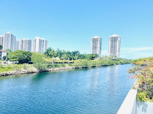 3675 N Country Club Dr Unit 708, Aventura, FL 33180 - photo 19