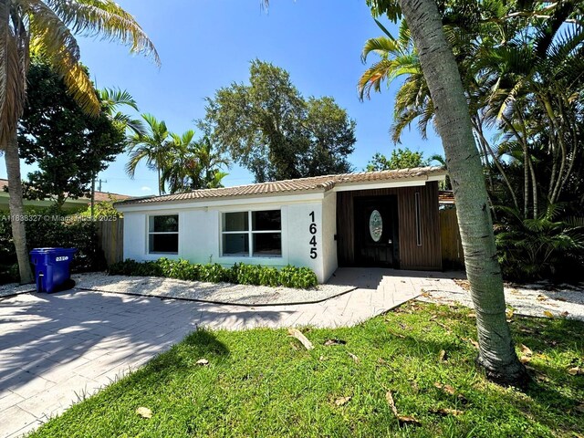 1645 NE 175th St, North Miami Beach, FL 33162 - photo 1