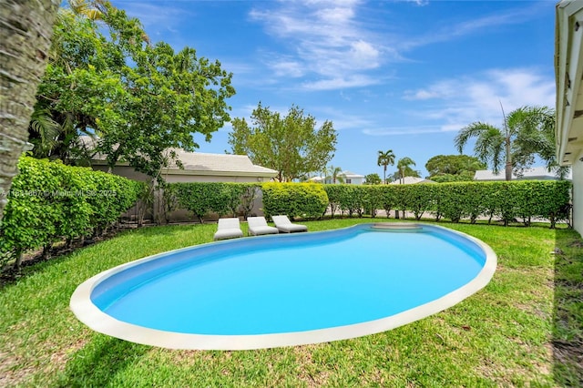 15281 Wilshire Ct, Pembroke Pines, FL 33027 - view of swimming pool with a fenced backyard