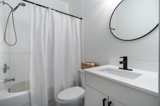 724 SW 106th Ave Unit 2010, Pembroke Pines, FL 33025 - bathroom featuring vanity and shower / tub combo