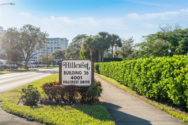 4001 Hillcrest Dr Unit 812, Hollywood, FL 33021 - view of community sign