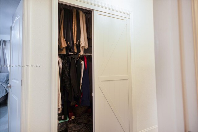 2841 NW 9th Ave, Wilton Manors, FL 33311 - view of closet