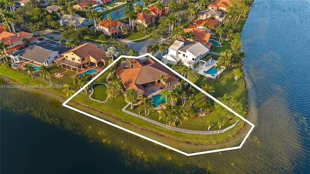 1504 NW 182nd Ave, Pembroke Pines, FL 33029 - aerial view of residential area with property boundaries highlighted and a large body of water