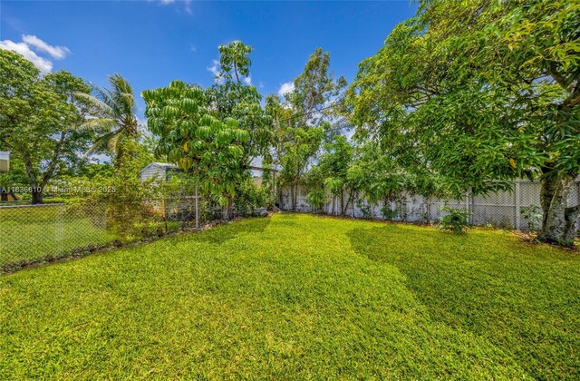 3300 NW 211th St, Miami Gardens, FL 33056 - view of fenced backyard