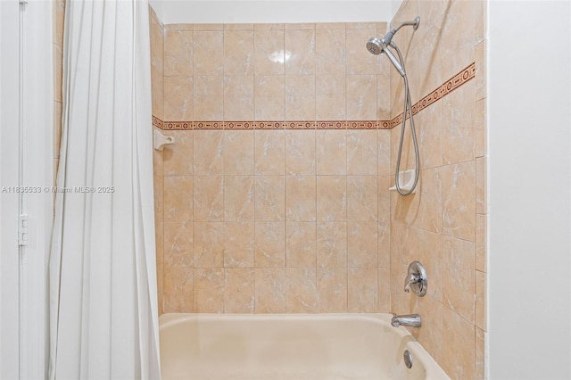 771 SE 2nd St, Homestead, FL 33030 - bathroom featuring shower / bathtub combination with curtain