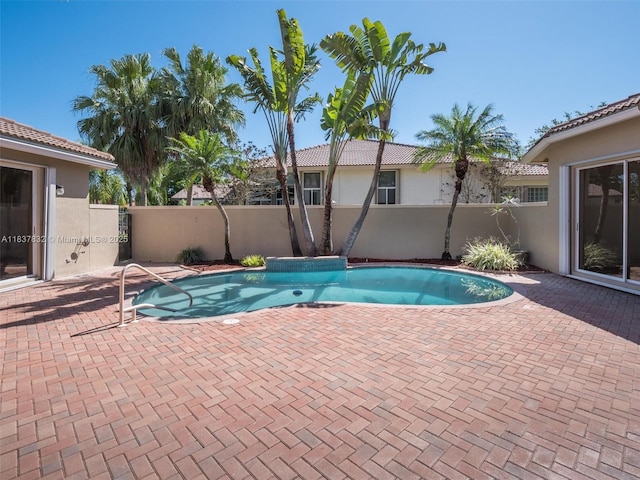 2664 Edgewater Dr, Weston, FL 33332 - view of swimming pool with a patio