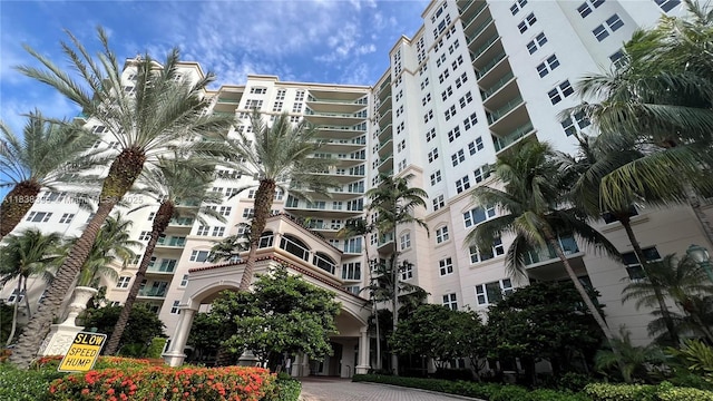 19900 E Country Club Dr Unit 1014, Aventura, FL 33180 - photo 1