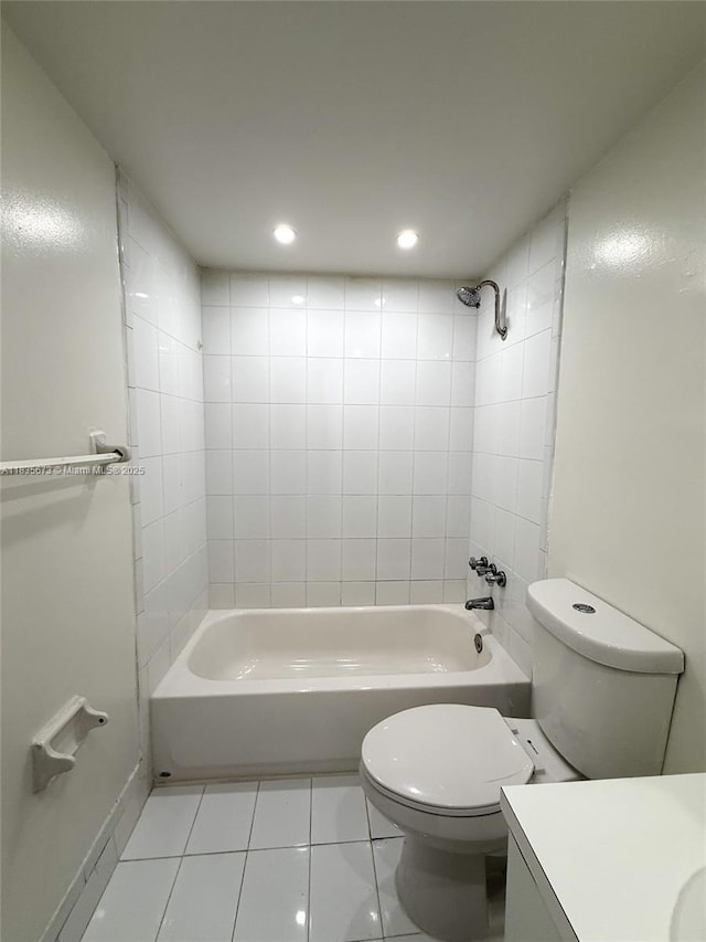 8650 SW 109th Ave Unit 3-112, Miami, FL 33173 - full bath with vanity, shower / bath combination, tile patterned floors, and recessed lighting