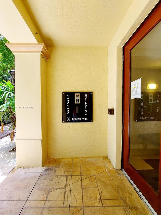 1919 Van Buren St Unit 505A, Hollywood, FL 33020 - entrance to property with stucco siding