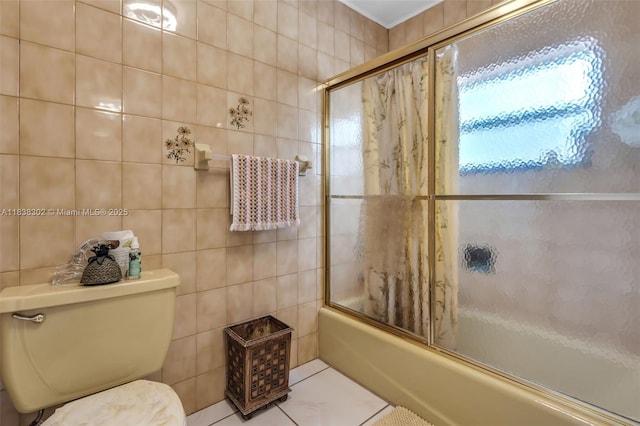 13325 SW 32nd St, Miami, FL 33175 - full bath with toilet and bath / shower combo with glass door