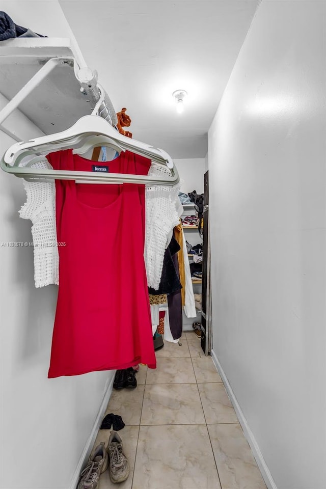 2761 SW 33rd Ct, Miami, FL 33133 - view of walk in closet