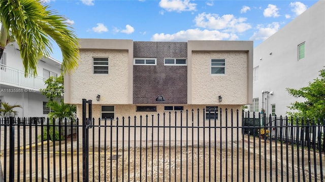 326 Ocean Dr Unit 6, Miami Beach, FL 33139 - photo 4