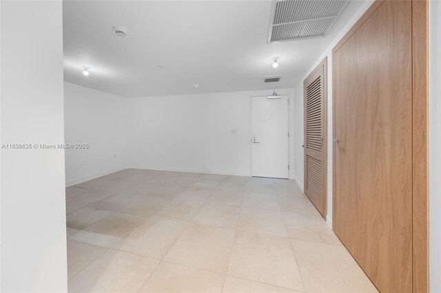 1135 103rd St Unit 702, Bay Harbor Islands, FL 33154 - view of hall