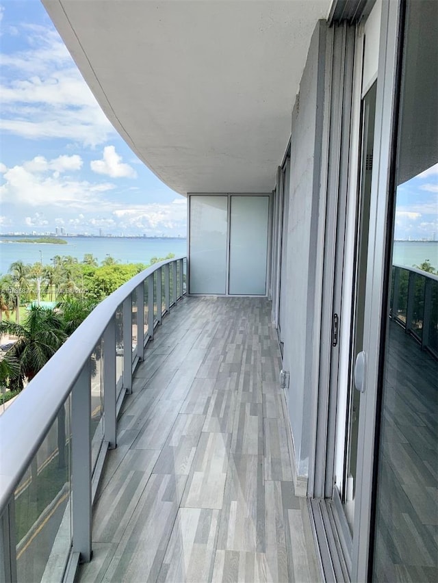 488 NE 18th St Unit 509, Miami, FL 33132 - balcony with a water view