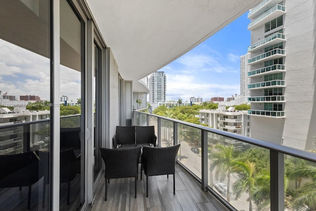 488 NE 18th St Unit 509, Miami, FL 33132 - balcony with a view of city
