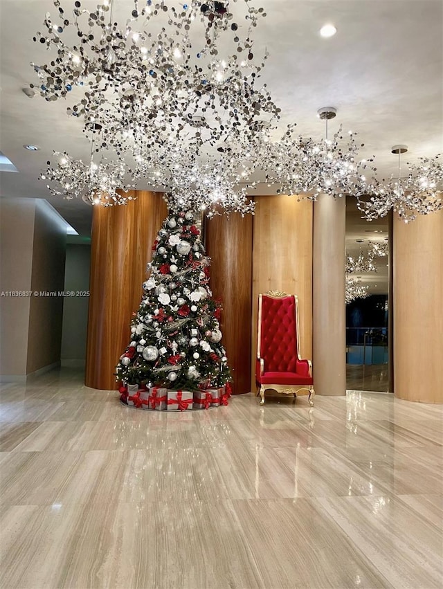 488 NE 18th St Unit 509, Miami, FL 33132 - common area featuring recessed lighting