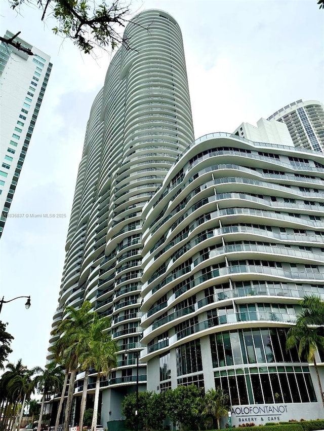 488 NE 18th St Unit 509, Miami, FL 33132 - view of building exterior