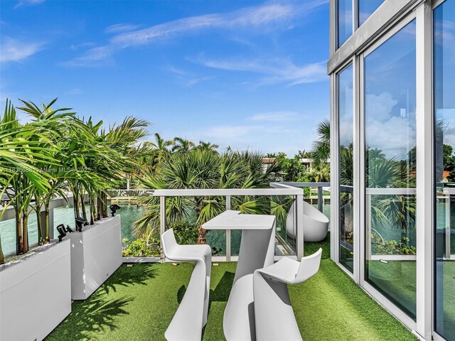 9940 W Bay Harbor Dr Unit 3G-S, Bay Harbor Islands, FL 33154 - view of balcony