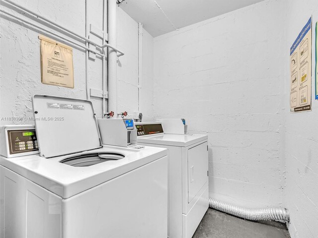 1170 NE 191st St Unit 24, Miami, FL 33179 - community laundry room with independent washer and dryer