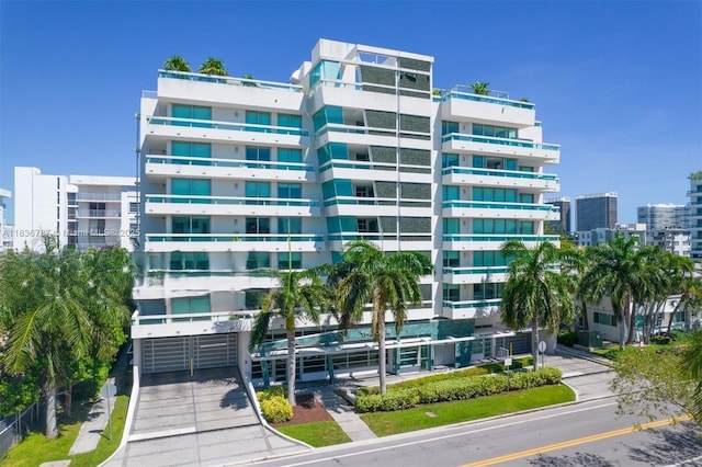 1025 92nd St Unit 804, Bay Harbor Islands, FL 33154 - view of apartment building / complex featuring a city view