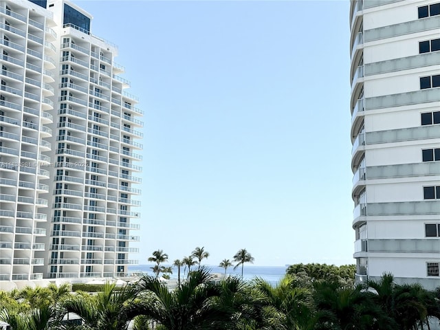 3101 Bayshore Dr Unit 704, Fort Lauderdale, FL 33304 - view of apartment building / complex