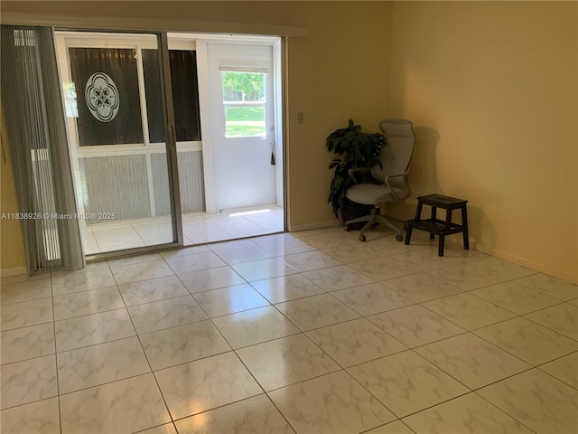 2405 Antigua Cir Unit H1, Coconut Creek, FL 33066 - unfurnished room featuring baseboards