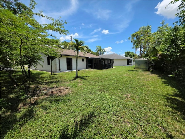 10120 NW 71st Pl, Tamarac, FL 33321 - view of grassy yard