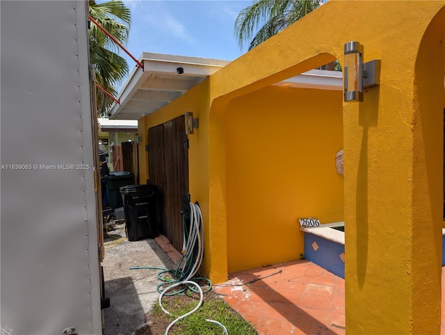 2606 Gulfstream Ln, Fort Lauderdale, FL 33312 - view of patio