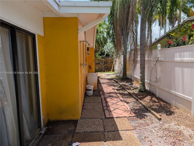 2606 Gulfstream Ln, Fort Lauderdale, FL 33312 - view of fenced backyard