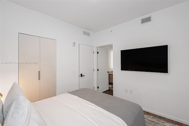 398 NE 5th St Unit 3711, Miami, FL 33132 - bedroom featuring wood finished floors and a closet