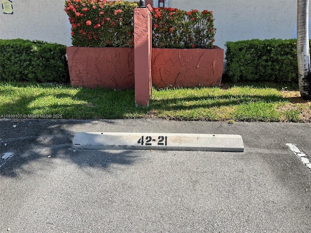 371 S Hollybrook Dr Unit 308, Pembroke Pines, FL 33025 - view of uncovered parking lot