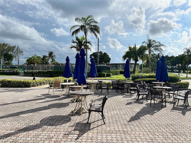 371 S Hollybrook Dr Unit 308, Pembroke Pines, FL 33025 - surrounding community
