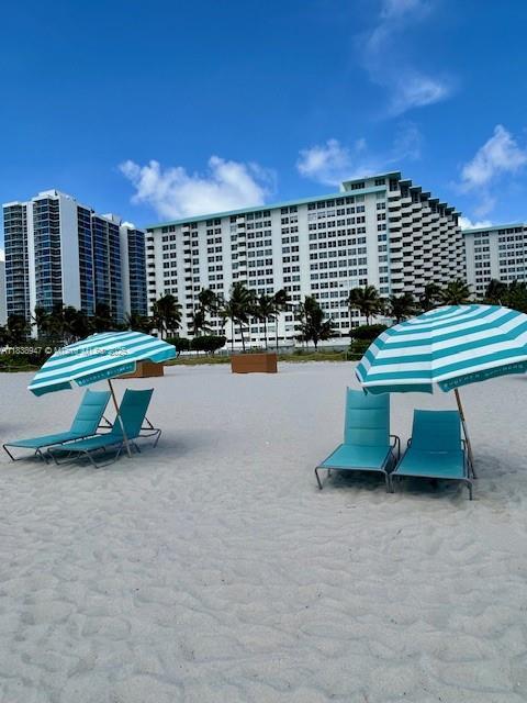 2899 Collins Ave Unit 1504, Miami Beach, FL 33140 - view of community